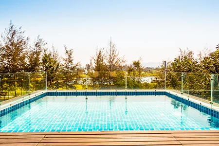 Cost of Glass Pool Fence Repair in Englewood, FL